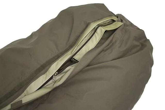 Housse de sac de couchage Carinthia vert olive en Gore-Tex 3 couches