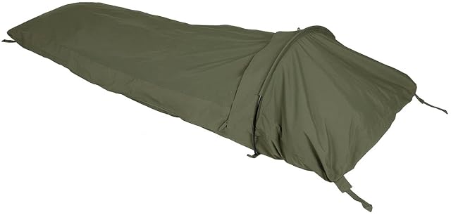 Sursac MFH Hooped Bivy vert olive monté avec son arceau au-dessus de la tête