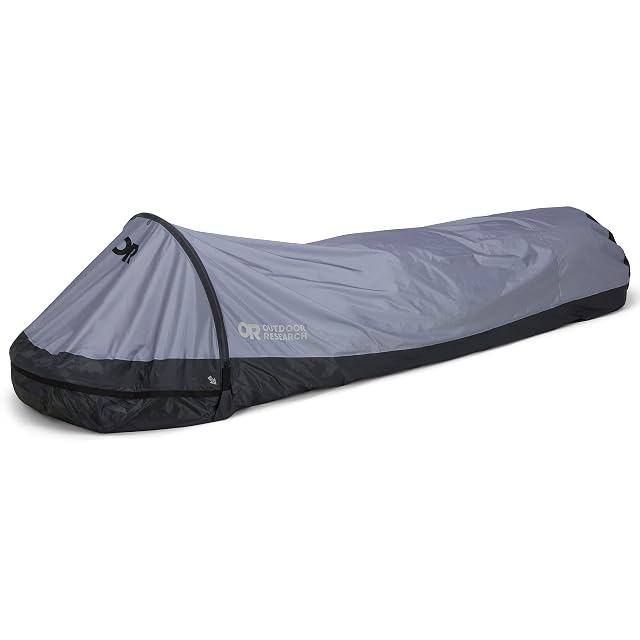 Sursac léger en nylon Outdoor Research Helium Bivy coloris ardoise