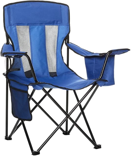 Chaise de camping pliante bleue Amazon Basics avec panneaux filet et poche isotherme d’accoudoir