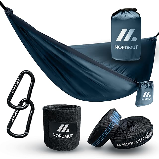 Hamac de camp ultraléger NORDMUT en nylon parachute avec son kit de fixation