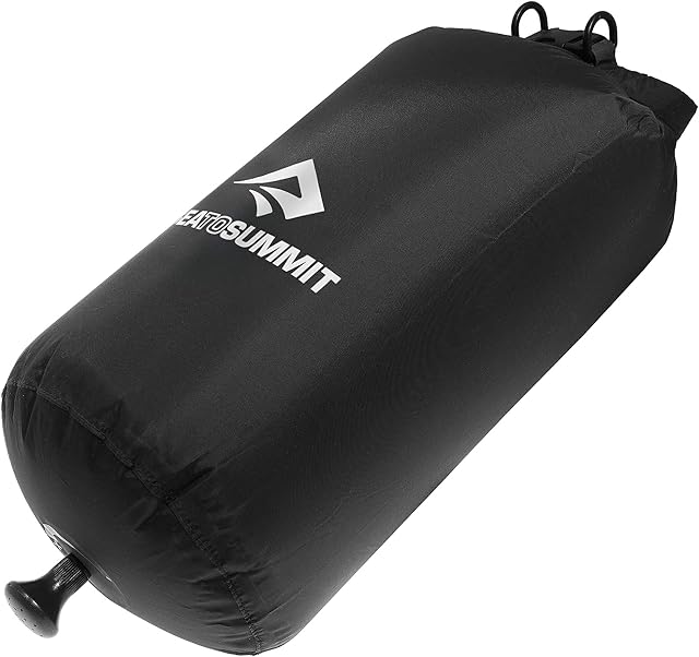 Poche de douche de camping Sea to Summit Pocket Shower noire en nylon léger avec cordon de suspension