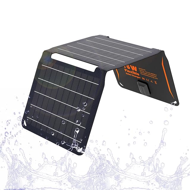 Panneau solaire pliant FlexSolar de 15 W avec une boucle de randonnée et des ports sous capot caoutchouc