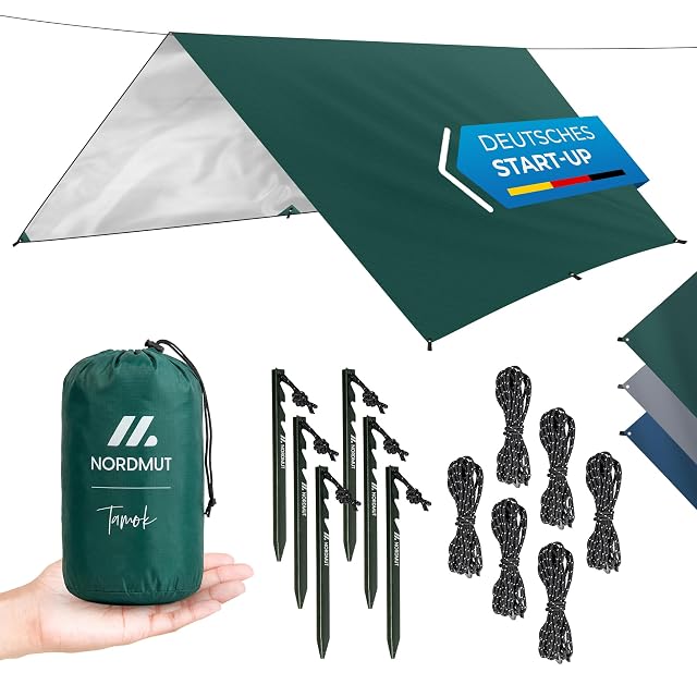 Tarp de camping vert NORDMUT monté en abri de pluie